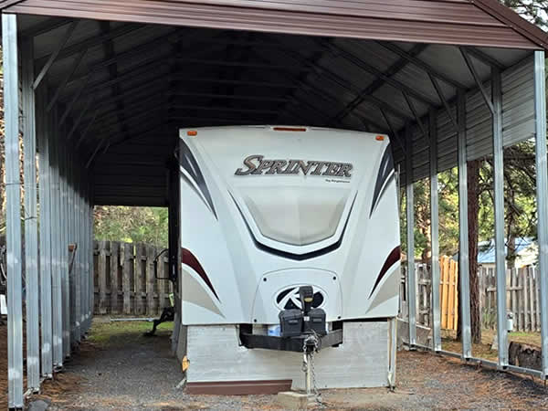 Crescent Oregon Covered RV Parking